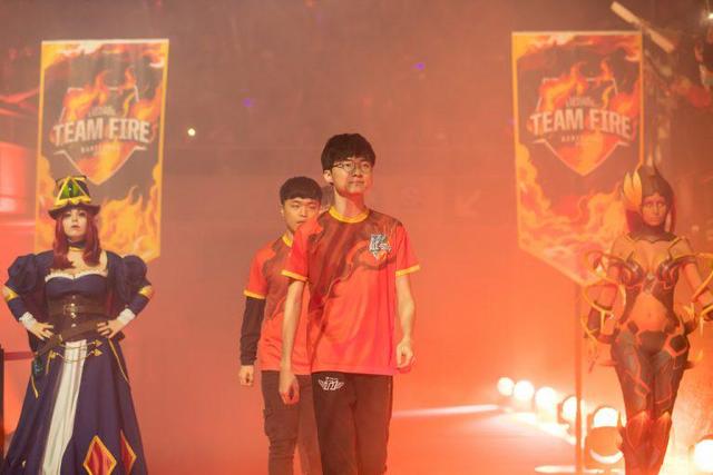 詹姆斯依然 詹姆斯依然